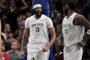 记者：独行侠本赛季可以摆烂 除弗拉格&莱夫利其他人都能考虑送走